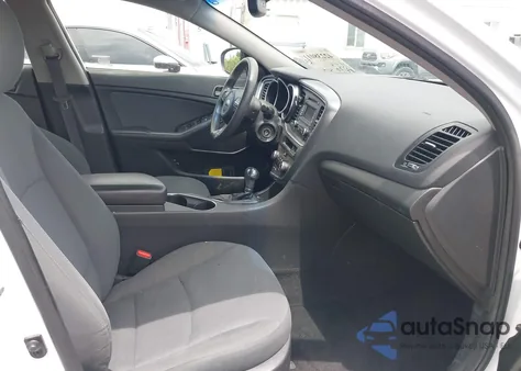 2015 Kia Optima Lx z USA, uszkodzony, nr VIN 5XXGM4A77FG402594